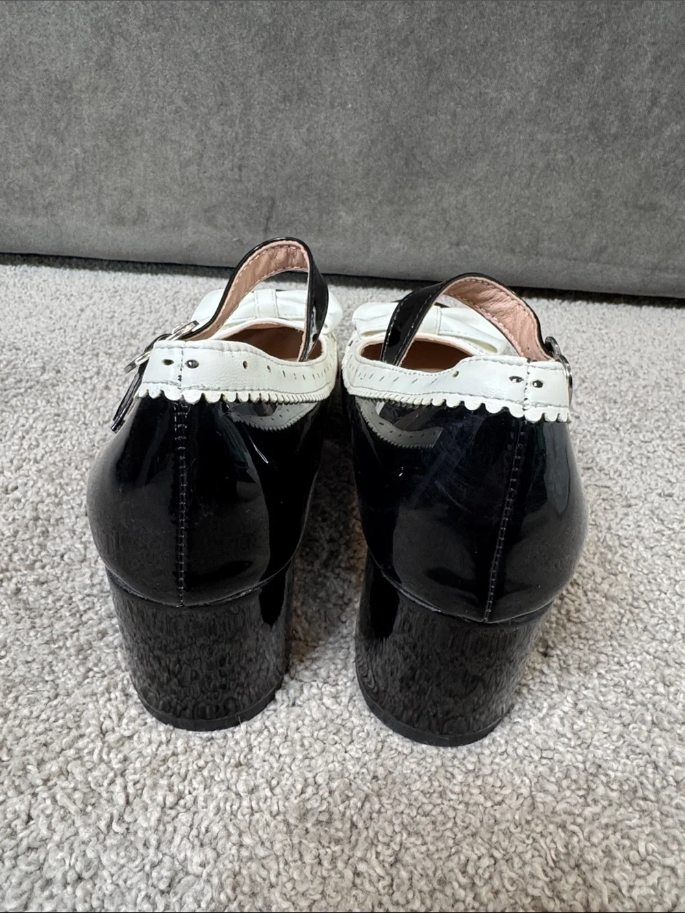Women’s Black Chunky Heel Mary Jane Pumps Cute Bow & Hearts Round Toe Size 6 NEW